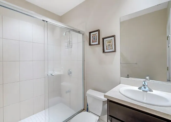 Сasa de vacaciones Luxe 3-bd On 2nd Floor Above Pool Coco