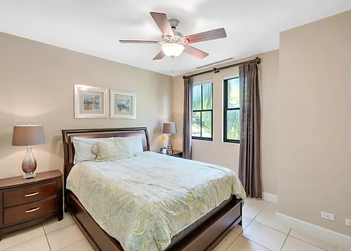 Сasa de vacaciones Luxe 3-bd On 2nd Floor Above Pool Coco