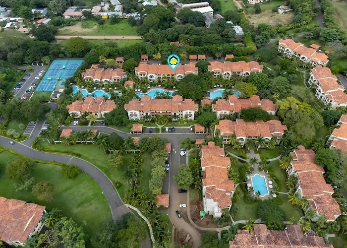 Сasa de vacaciones Luxe 3-bd On 2nd Floor Above Pool Coco