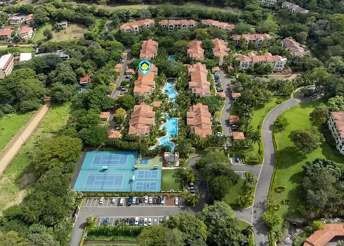 Luxe 3-bd On 2nd Floor Above Pool * Coco